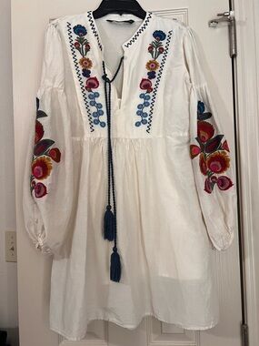 Zara White Dress with Multicolor Floral Embroidery and Navy Tassels